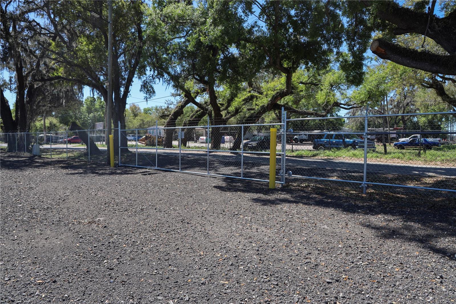 11703 N US 301 HWY, THONOTOSASSA, FL, 33592