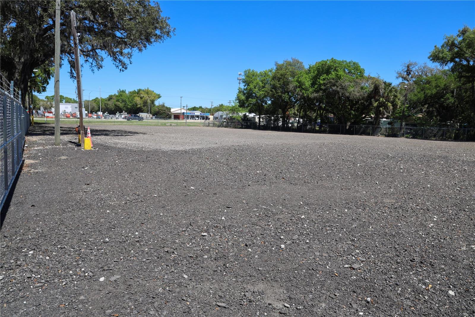 11703 N US 301 HWY, THONOTOSASSA, FL, 33592