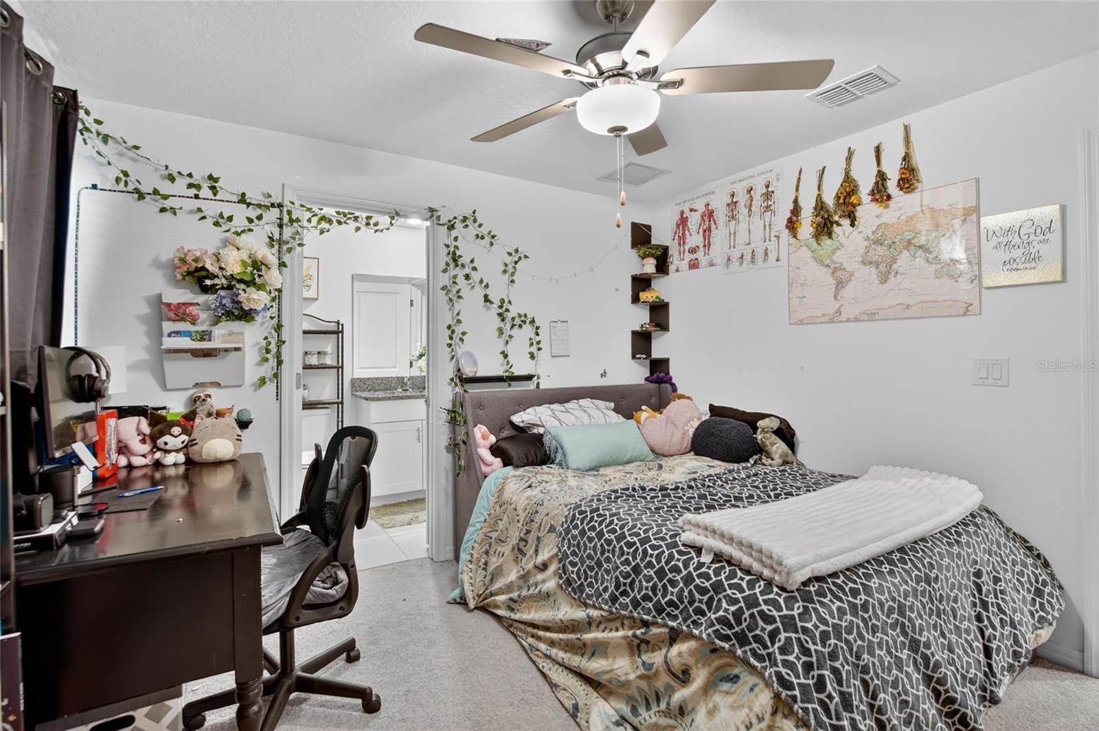 7050 RIPPLE POND LOOP, ZEPHYRHILLS, FL, 33541