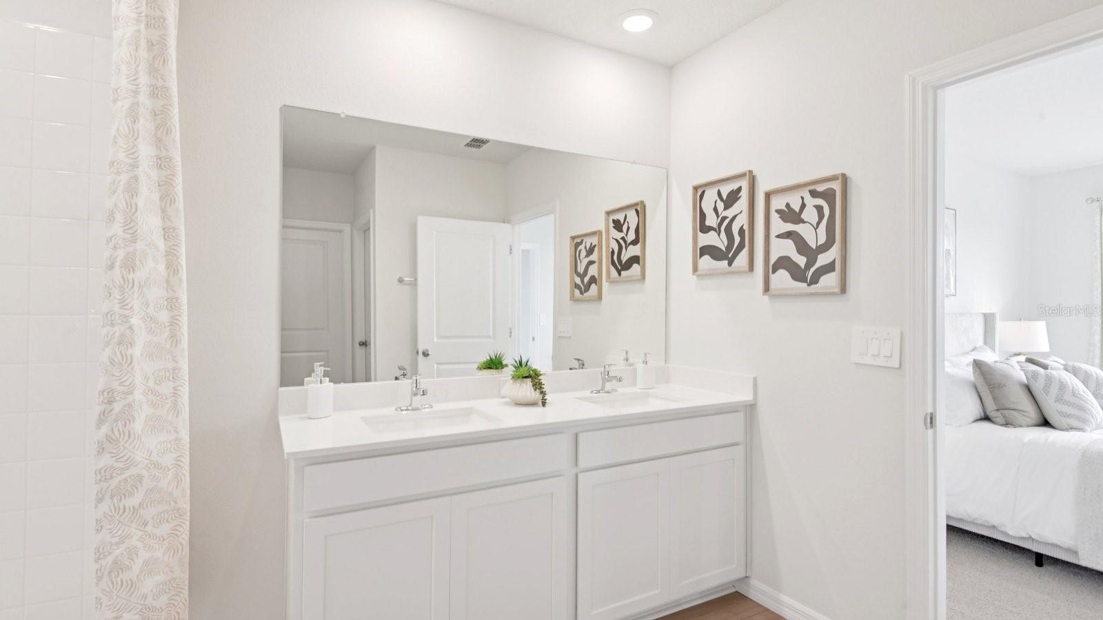 8605 TIDEWATER TRAIL AVE, TEMPLE TERRACE, FL, 33637