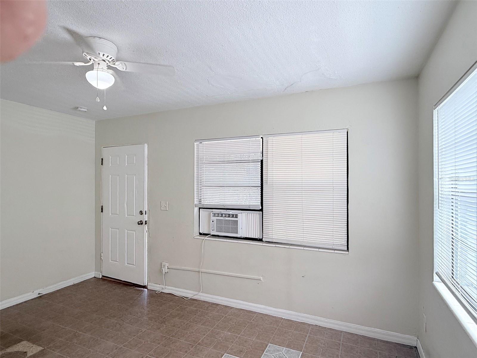 2404 10TH ST W #1, BRADENTON, FL, 34205