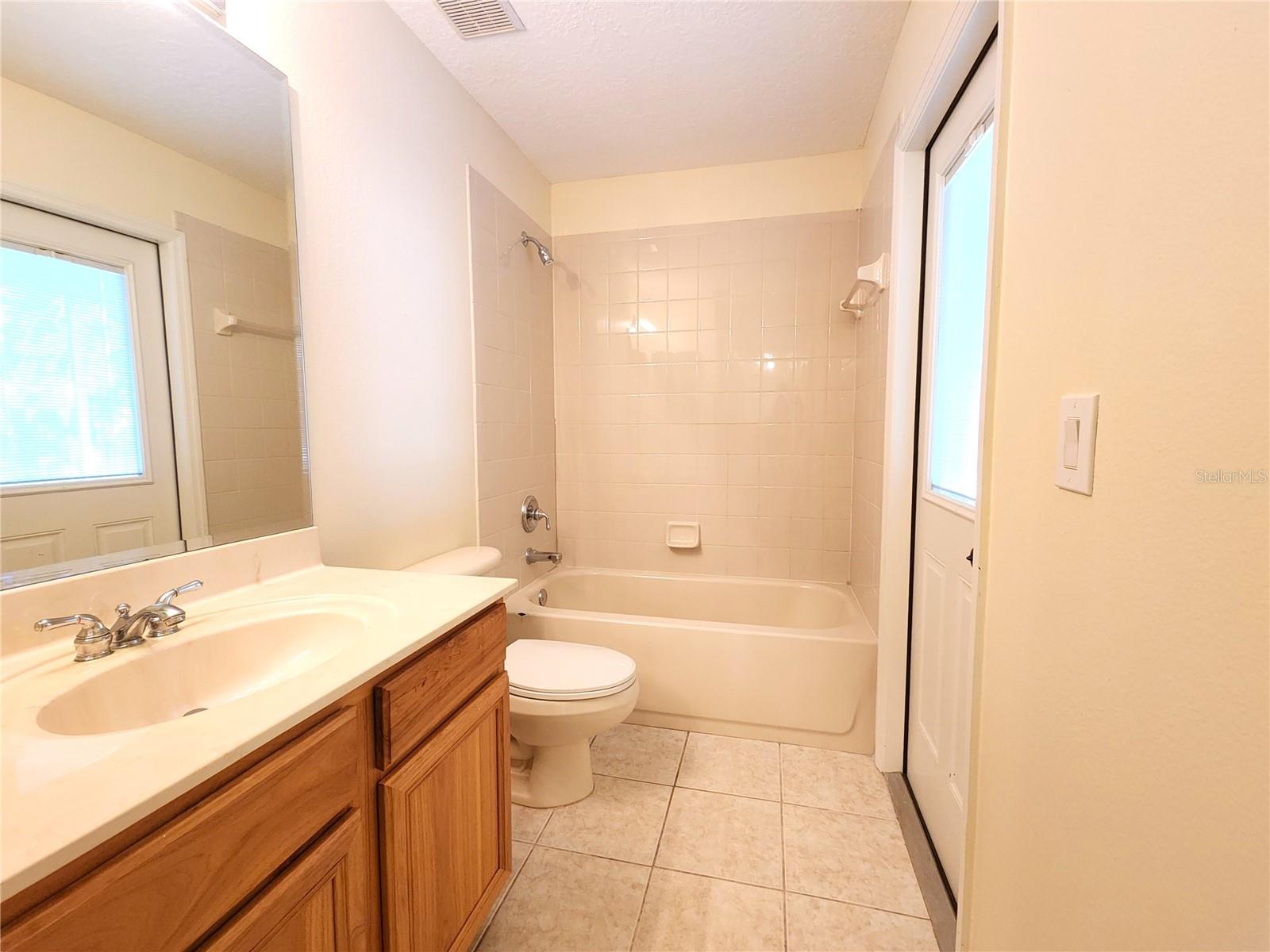 LAKE WEEKS PH 2 & 3, SEFFNER, FL, 33584