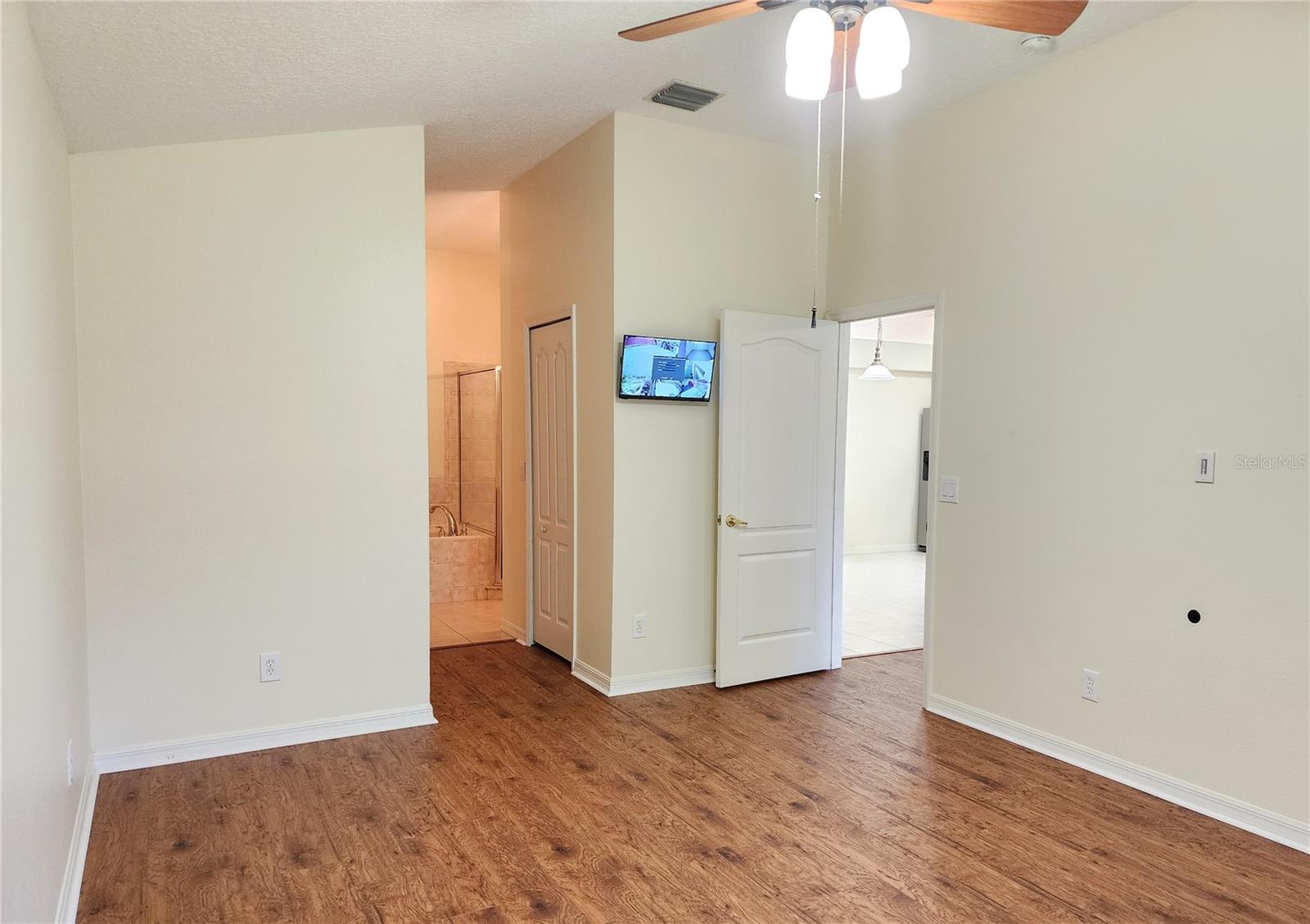 LAKE WEEKS PH 2 & 3, SEFFNER, FL, 33584