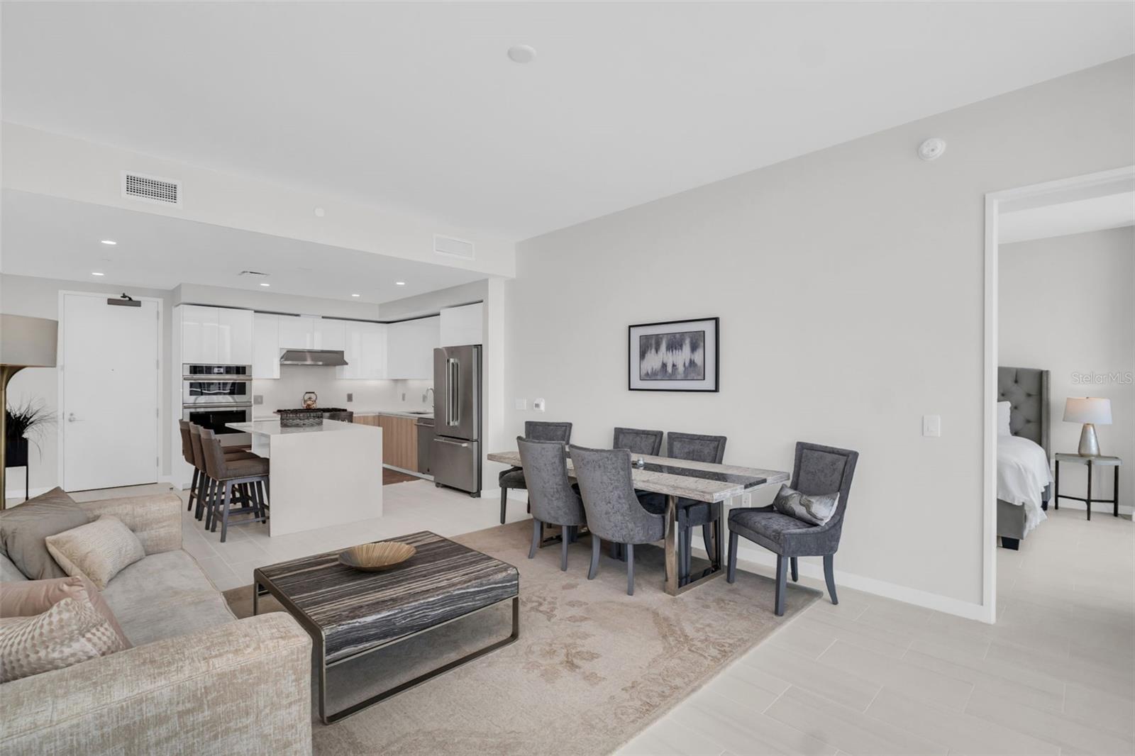 400 CENTRAL AVE #1204, ST PETERSBURG, FL, 33701