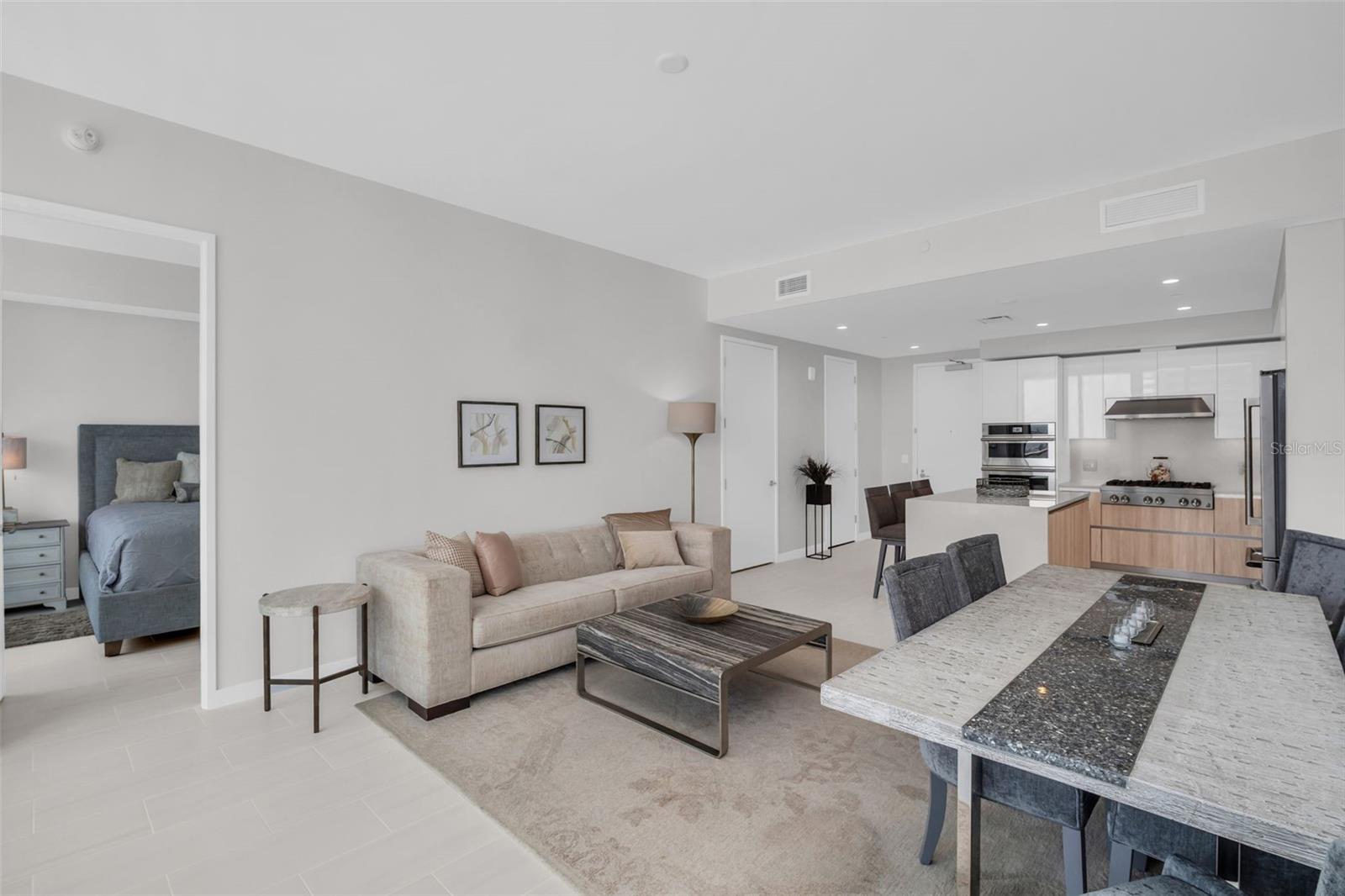 400 CENTRAL AVE #1204, ST PETERSBURG, FL, 33701