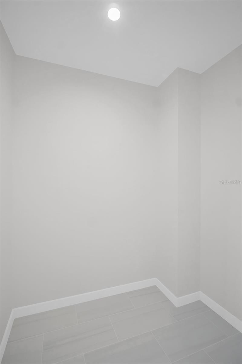 400 CENTRAL AVE #1204, ST PETERSBURG, FL, 33701