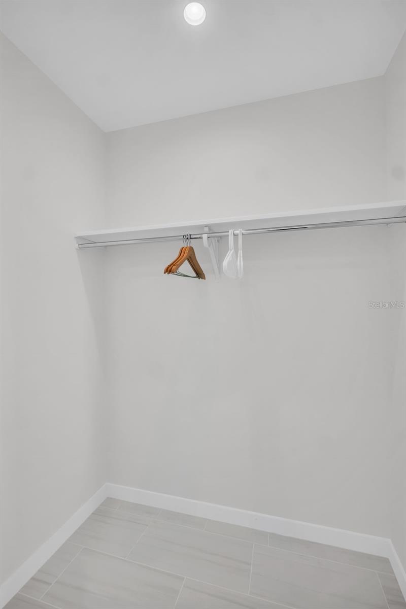 400 CENTRAL AVE #1204, ST PETERSBURG, FL, 33701