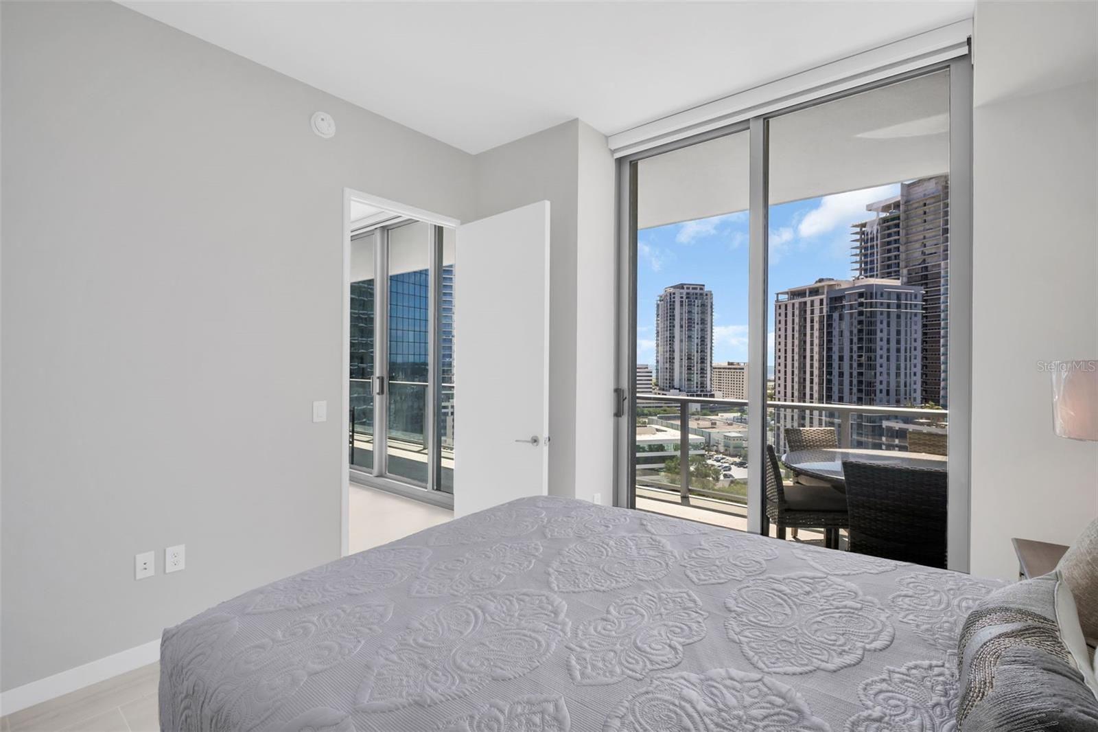 400 CENTRAL AVE #1204, ST PETERSBURG, FL, 33701