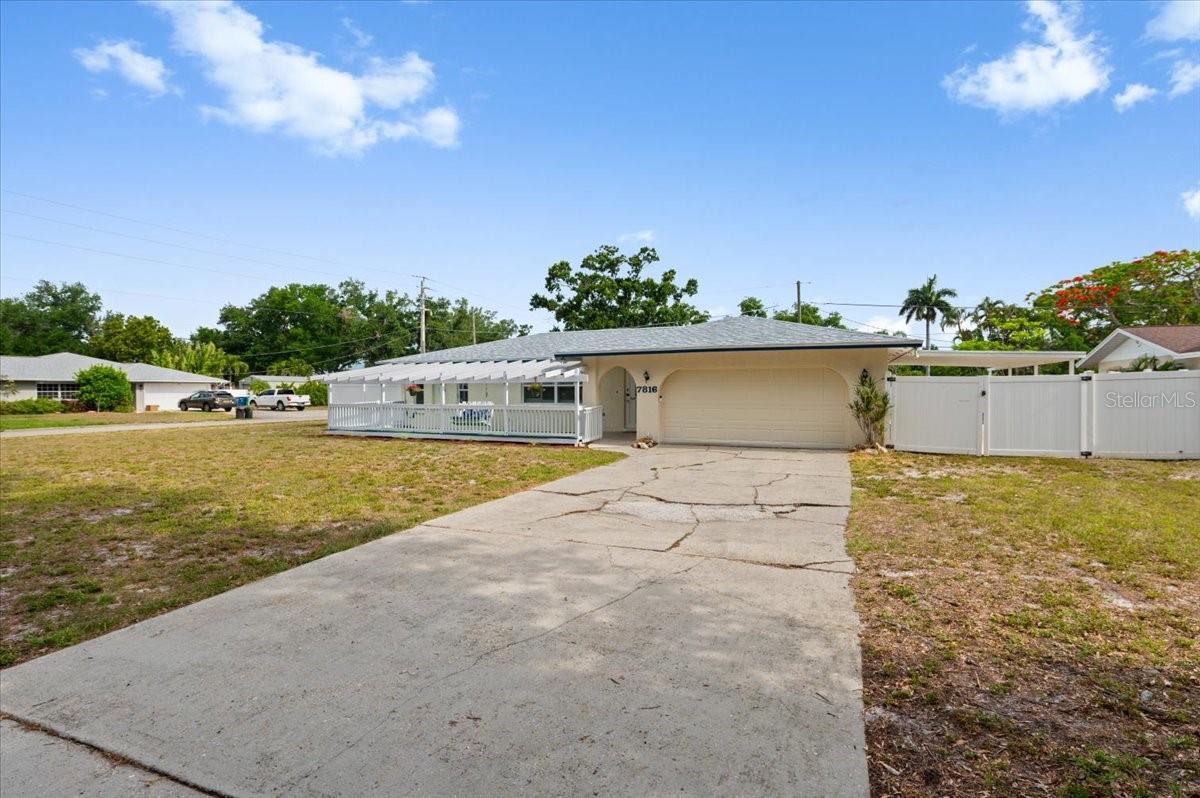7816 3RD AVE W, BRADENTON, FL, 34209