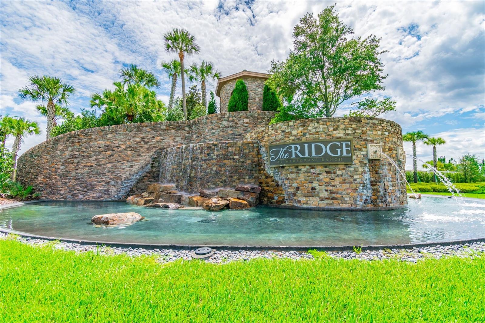 2213 HOLLOW FOREST CT, WESLEY CHAPEL, FL, 33543