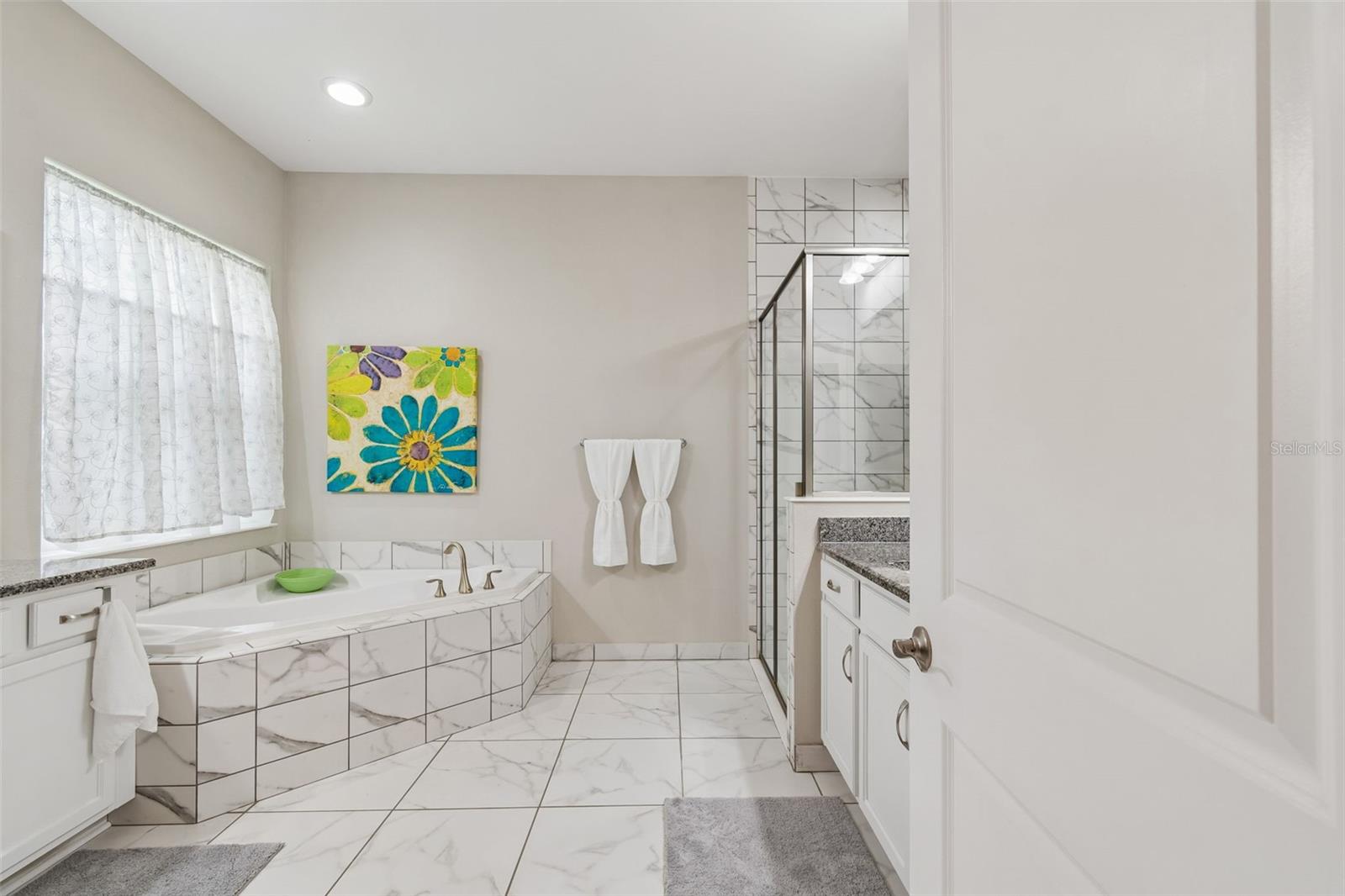2213 HOLLOW FOREST CT, WESLEY CHAPEL, FL, 33543