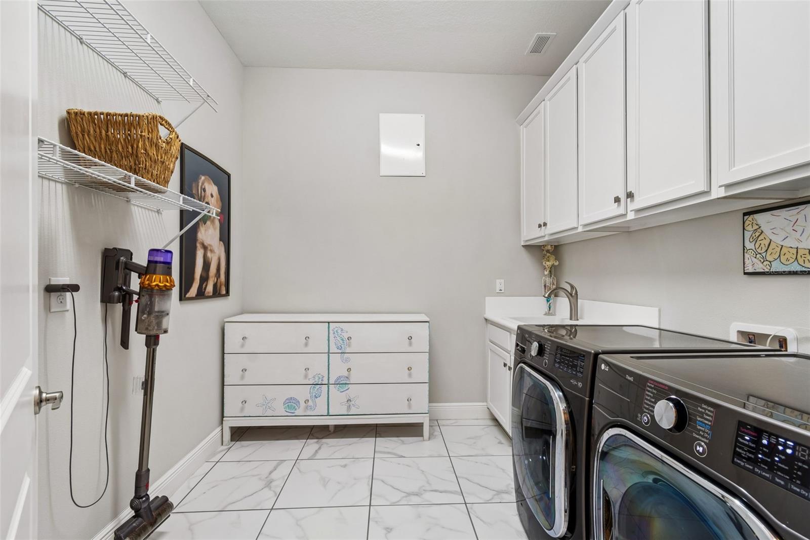 2213 HOLLOW FOREST CT, WESLEY CHAPEL, FL, 33543