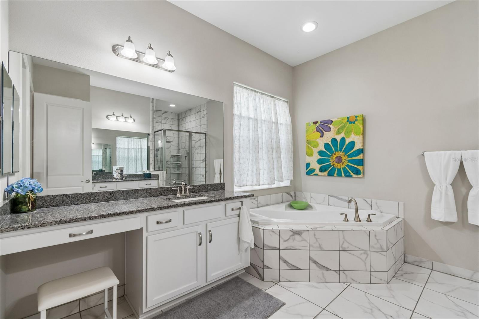 2213 HOLLOW FOREST CT, WESLEY CHAPEL, FL, 33543