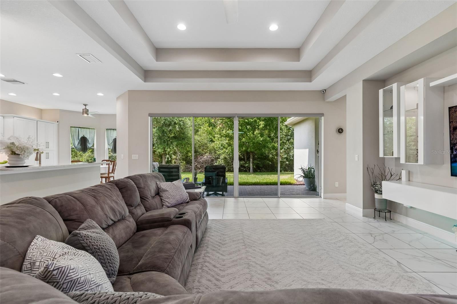 2213 HOLLOW FOREST CT, WESLEY CHAPEL, FL, 33543