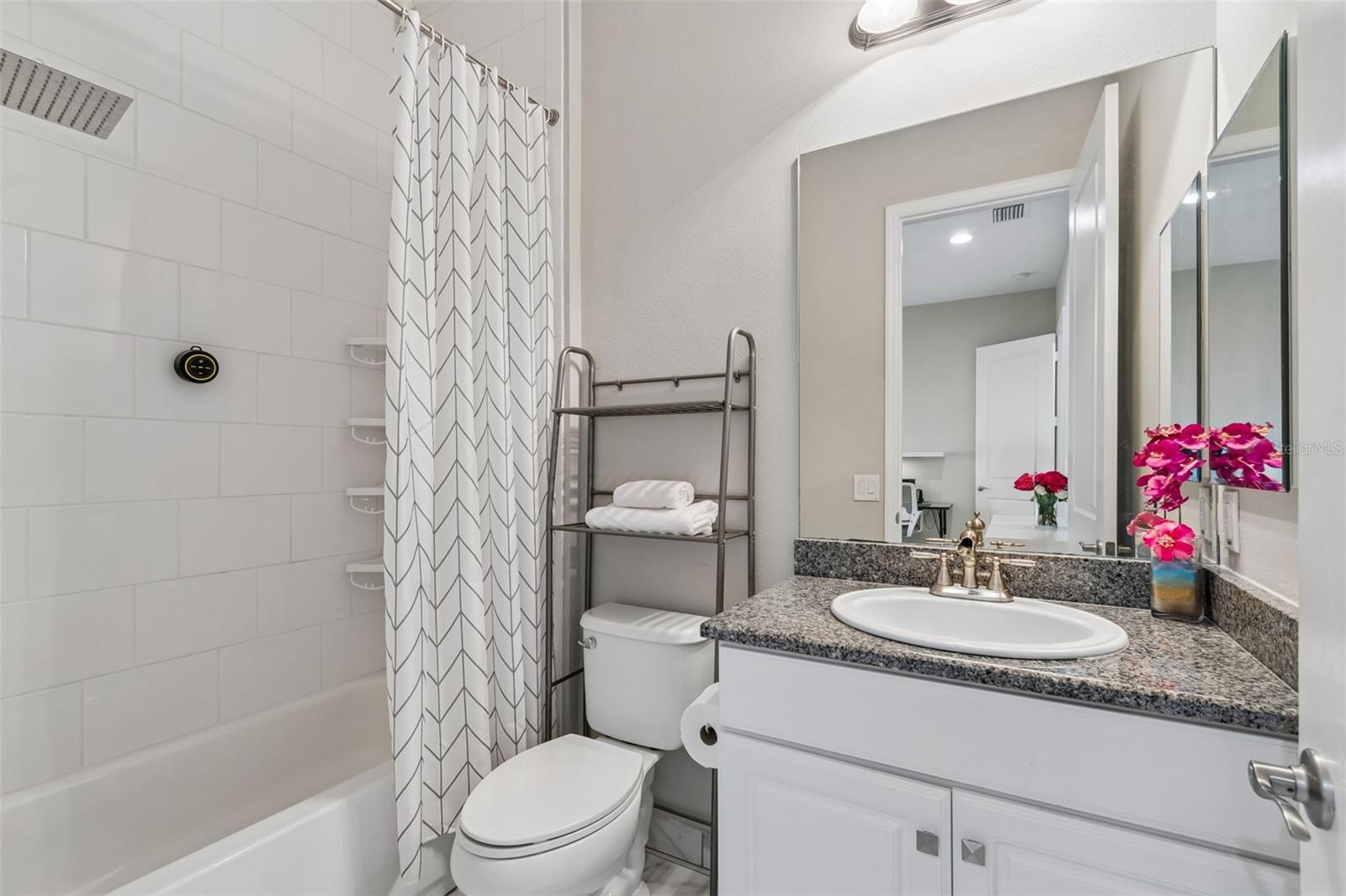 2213 HOLLOW FOREST CT, WESLEY CHAPEL, FL, 33543