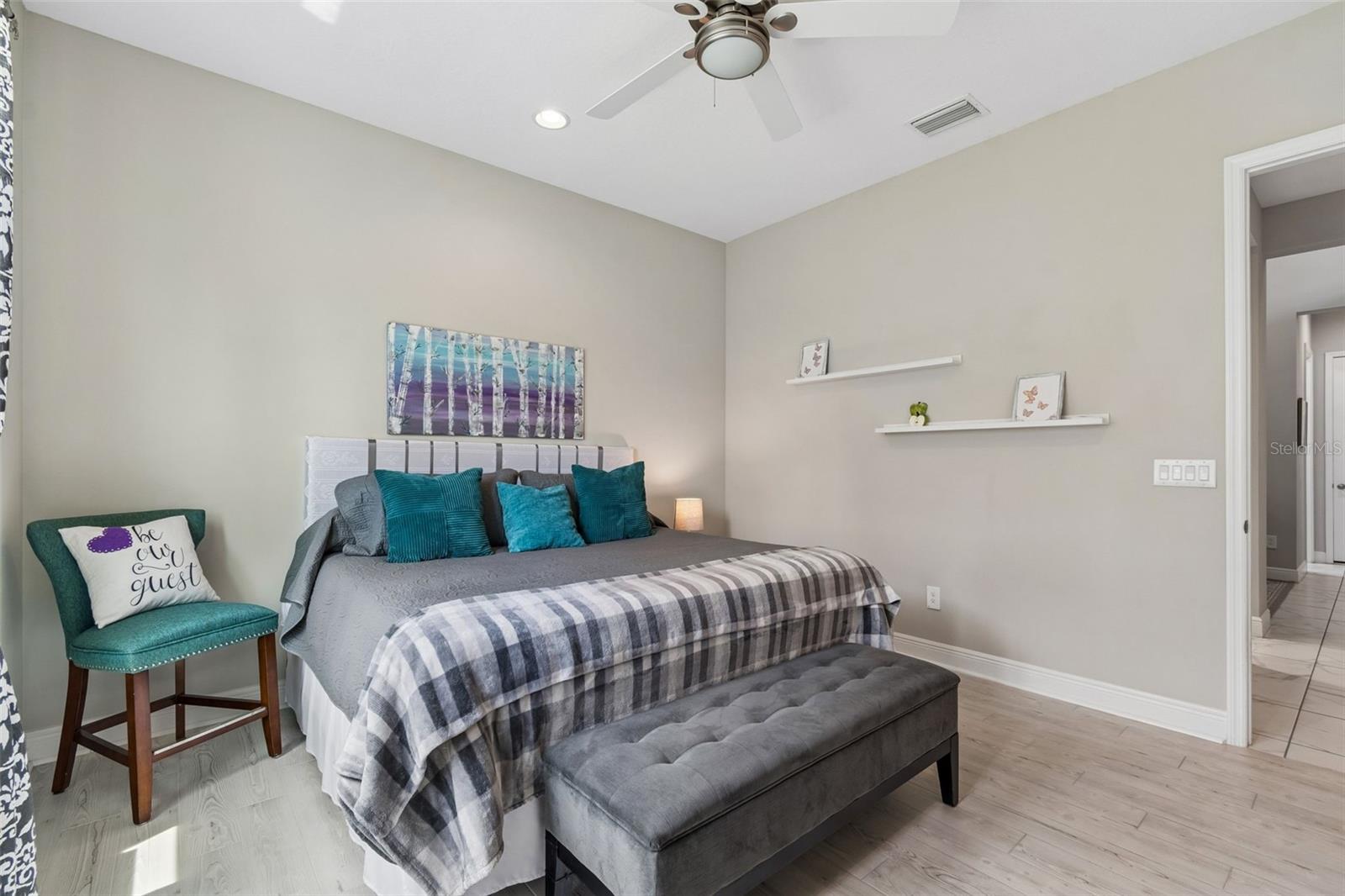 2213 HOLLOW FOREST CT, WESLEY CHAPEL, FL, 33543