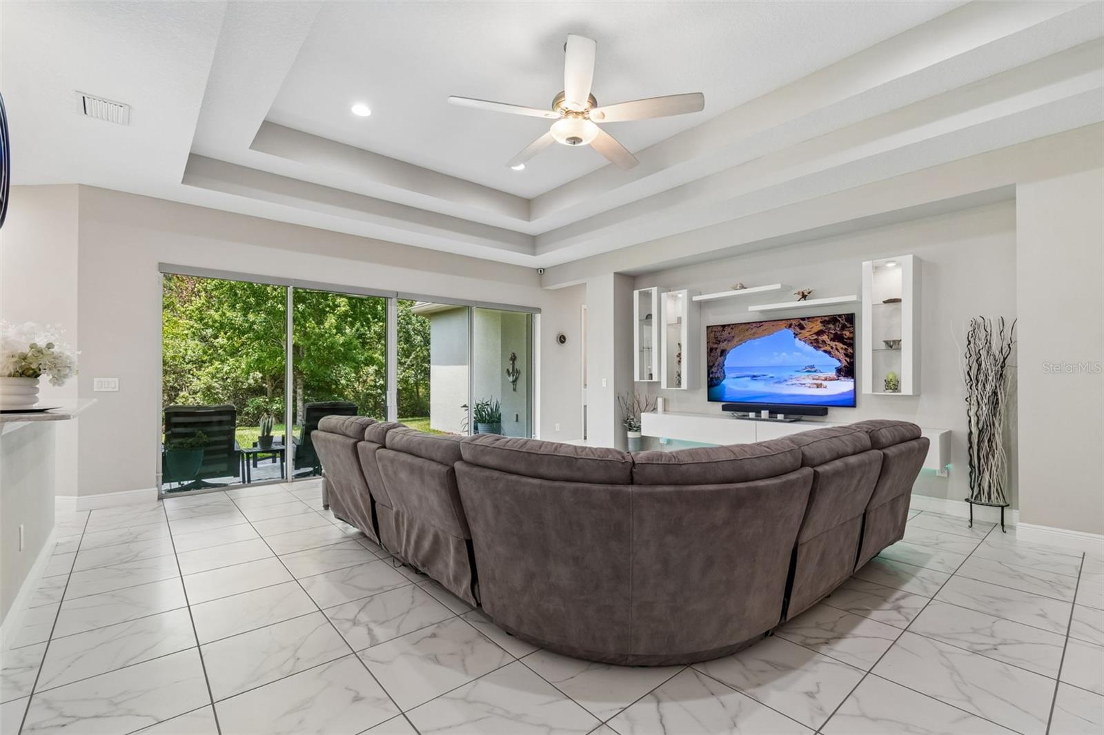 2213 HOLLOW FOREST CT, WESLEY CHAPEL, FL, 33543