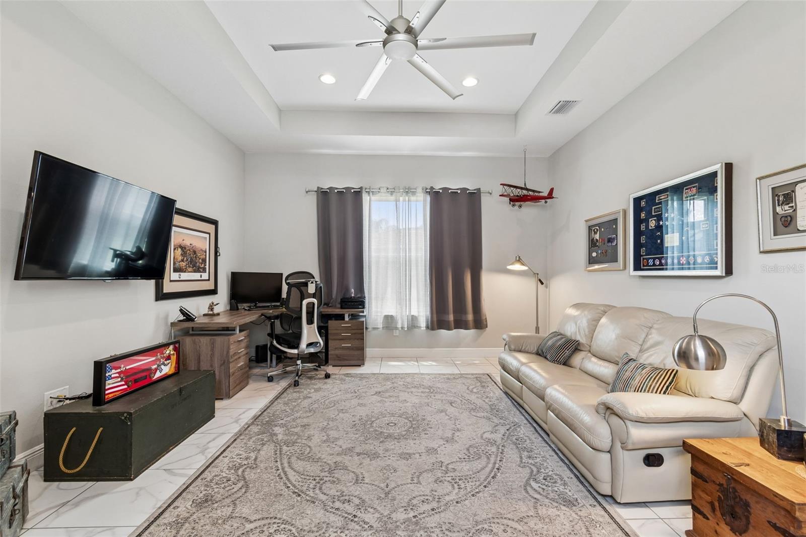 2213 HOLLOW FOREST CT, WESLEY CHAPEL, FL, 33543