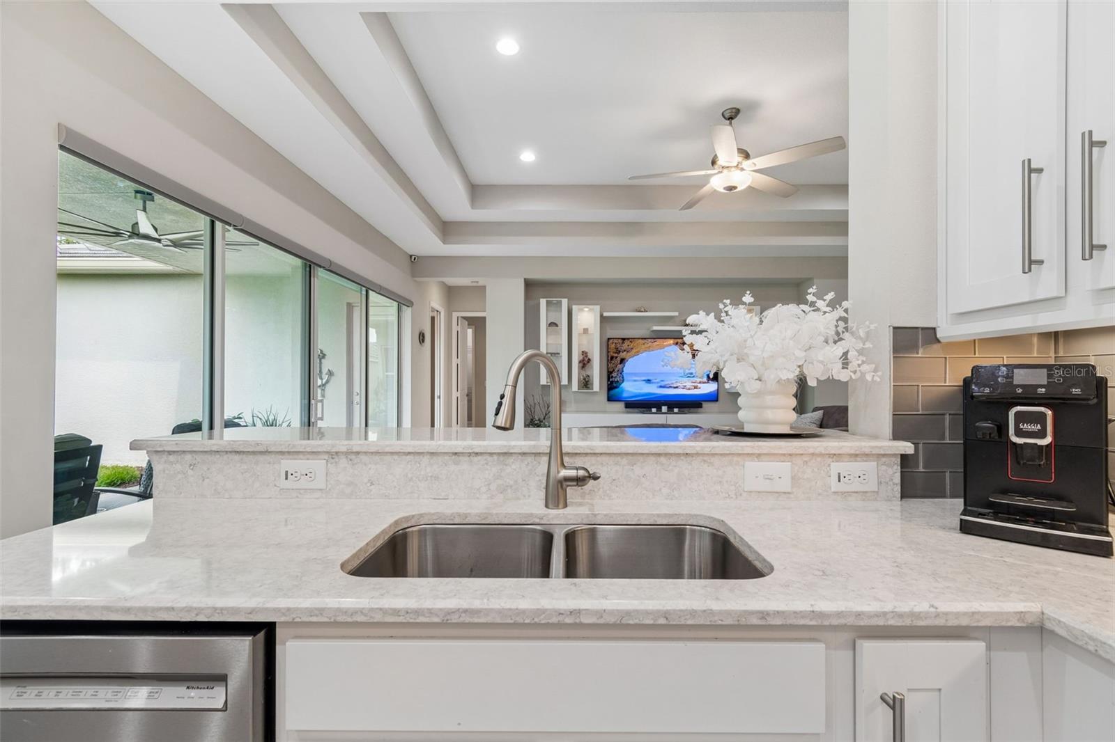 2213 HOLLOW FOREST CT, WESLEY CHAPEL, FL, 33543