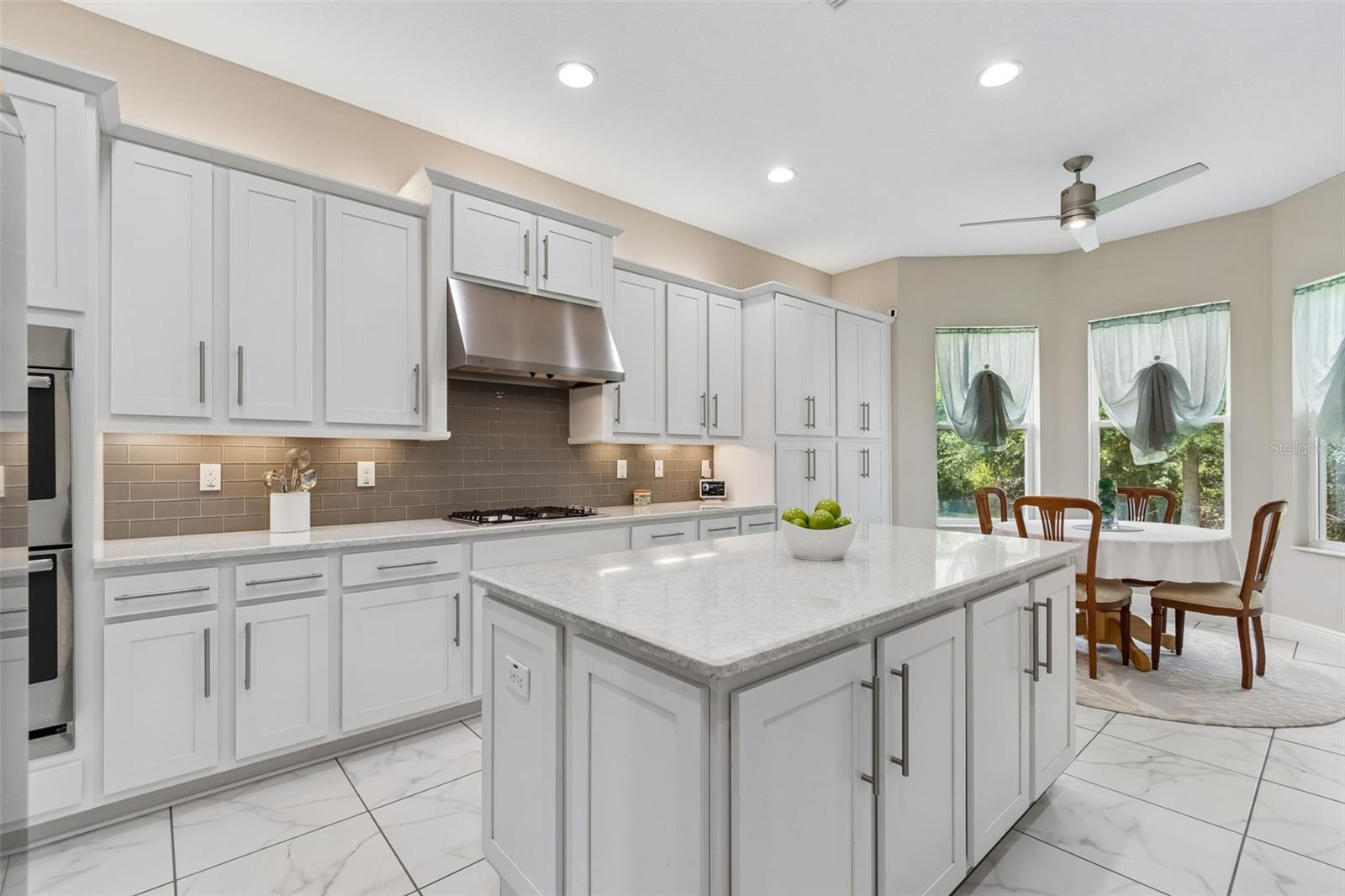 2213 HOLLOW FOREST CT, WESLEY CHAPEL, FL, 33543