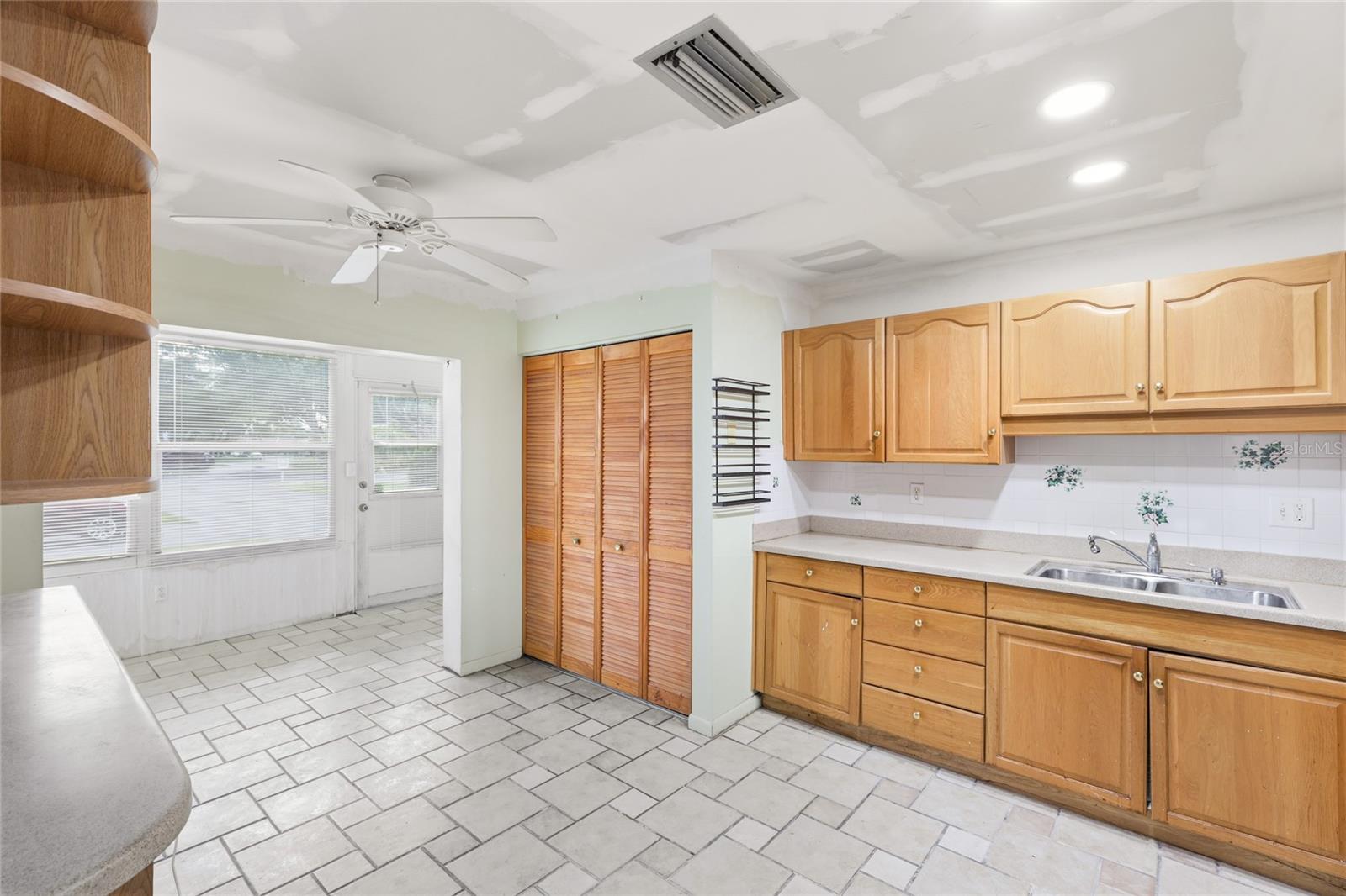 3403 41ST ST W #19, BRADENTON, FL, 34205