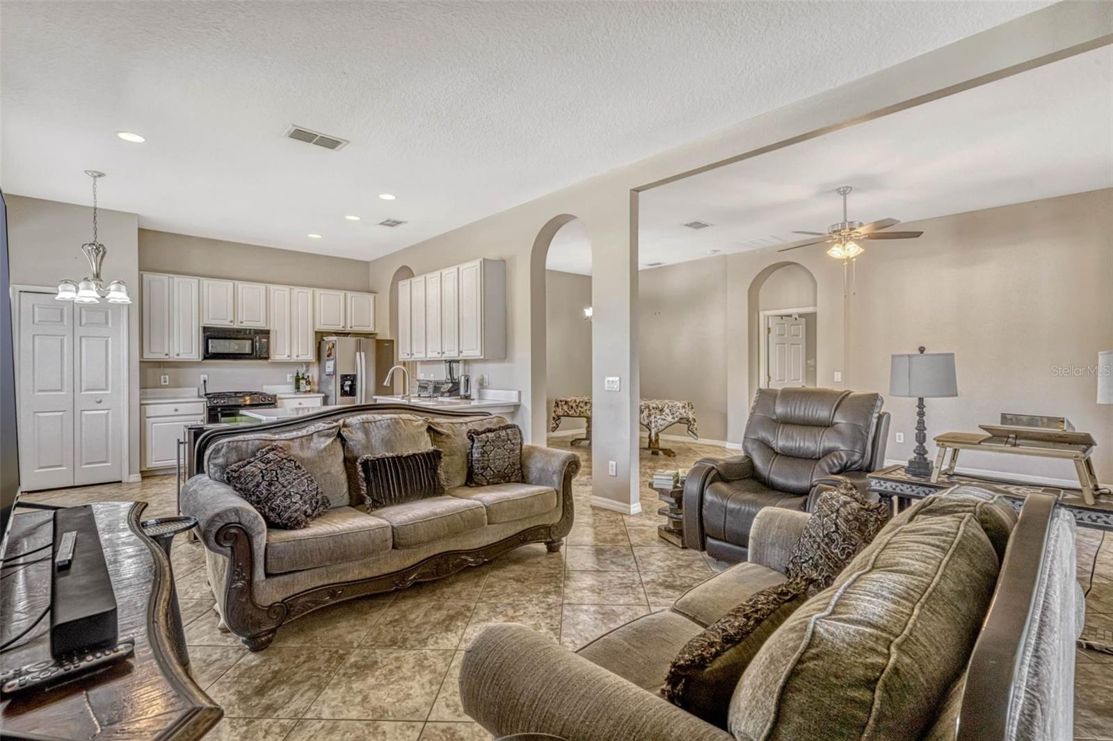 115 CRESCENT MOON DR, GROVELAND, FL, 34736