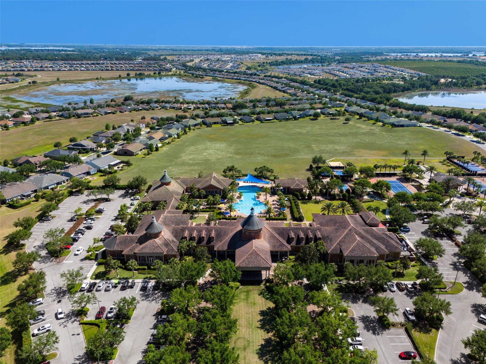 115 CRESCENT MOON DR, GROVELAND, FL, 34736
