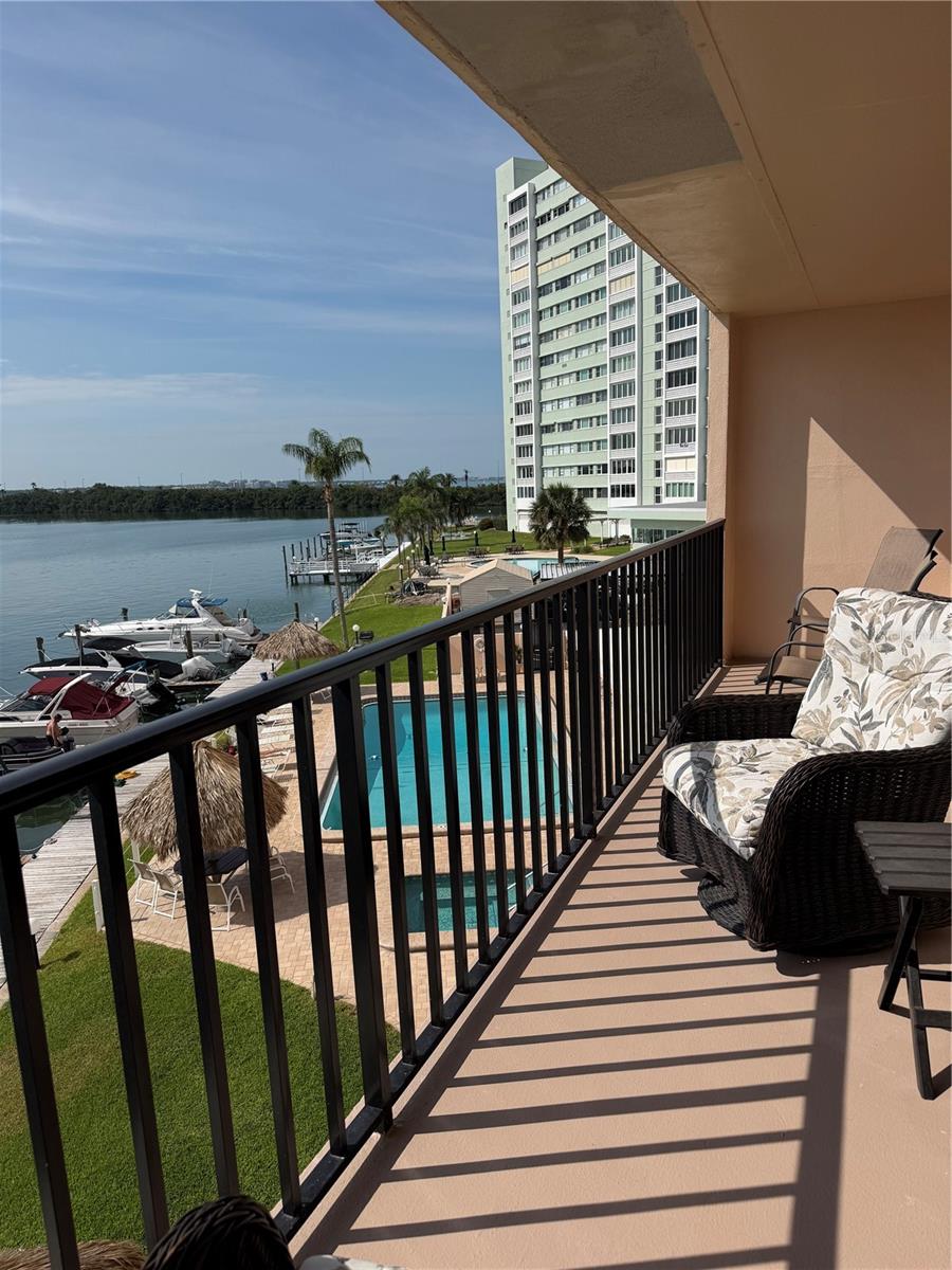 51 ISLAND WAY #306, CLEARWATER BEACH, FL, 33767