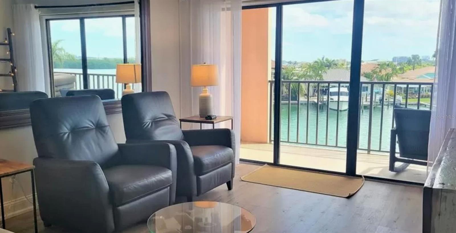 51 ISLAND WAY #306, CLEARWATER BEACH, FL, 33767