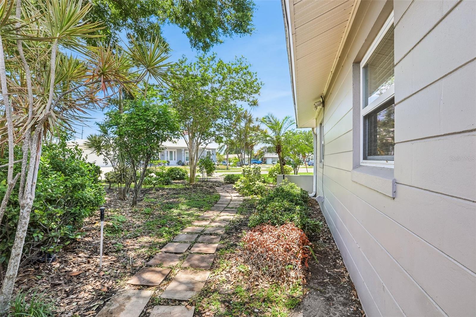 11589 64TH TER, SEMINOLE, FL, 33772