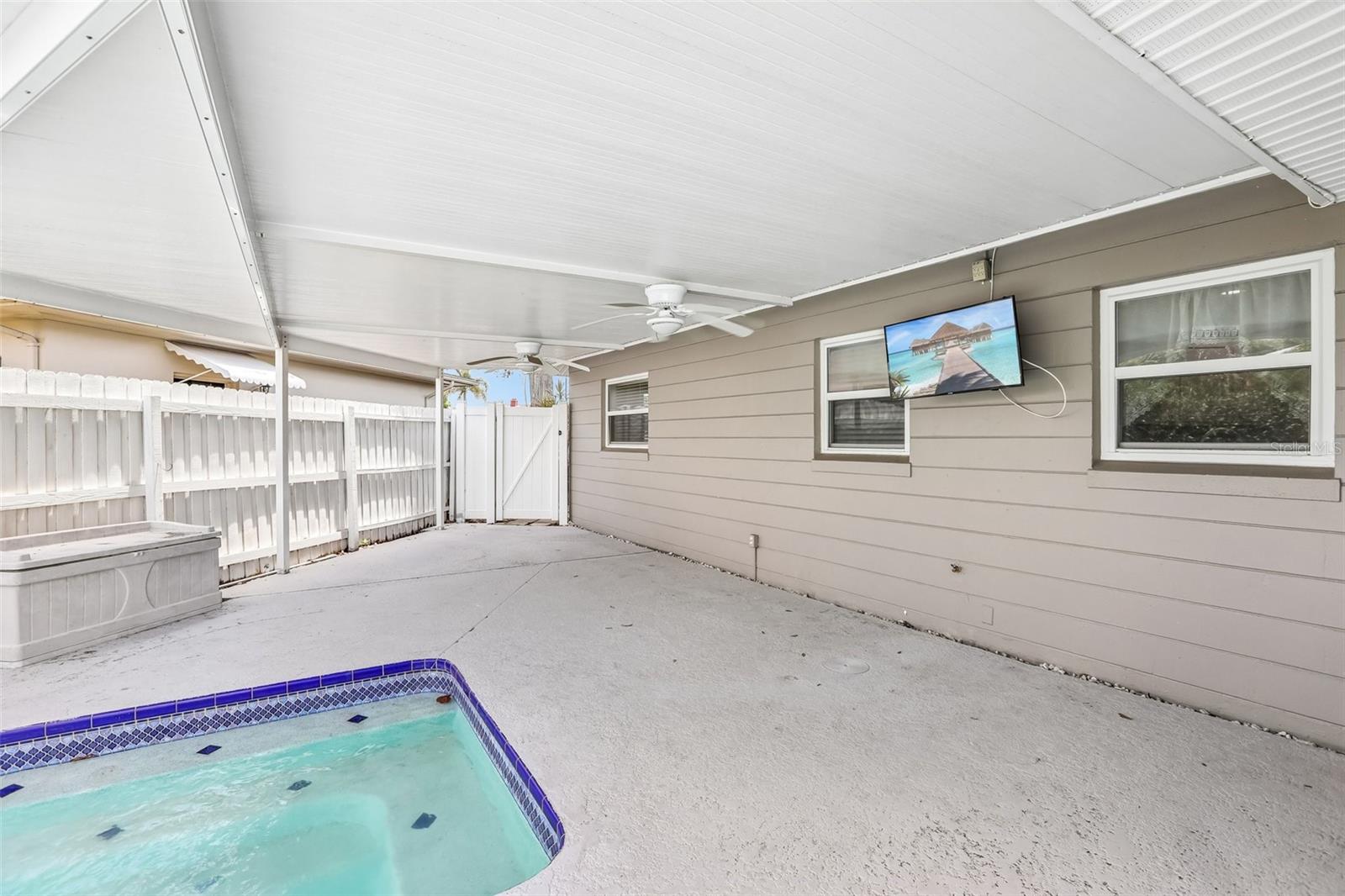 11589 64TH TER, SEMINOLE, FL, 33772