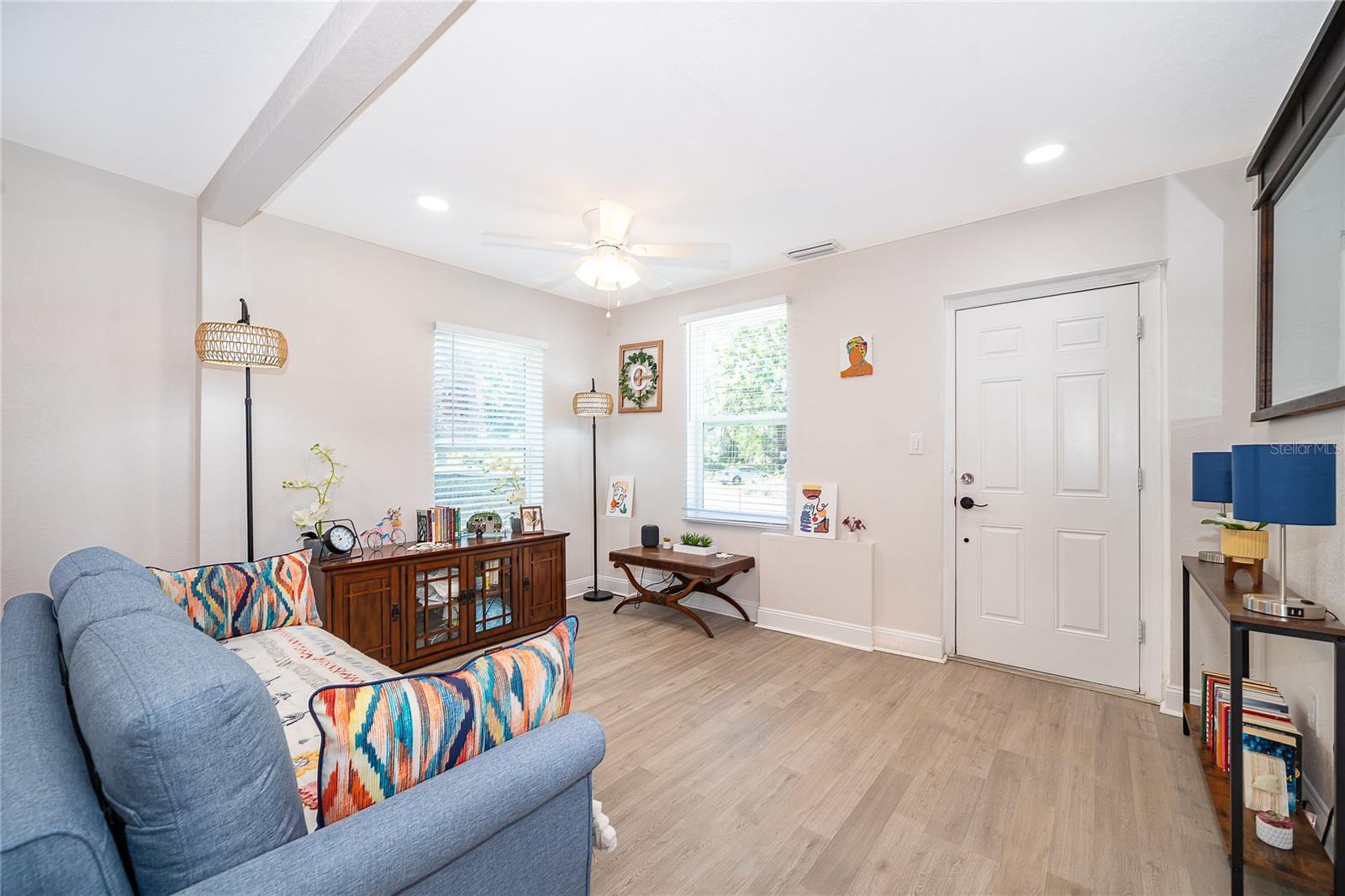 702 E GILCHRIST ST, PLANT CITY, FL, 33563