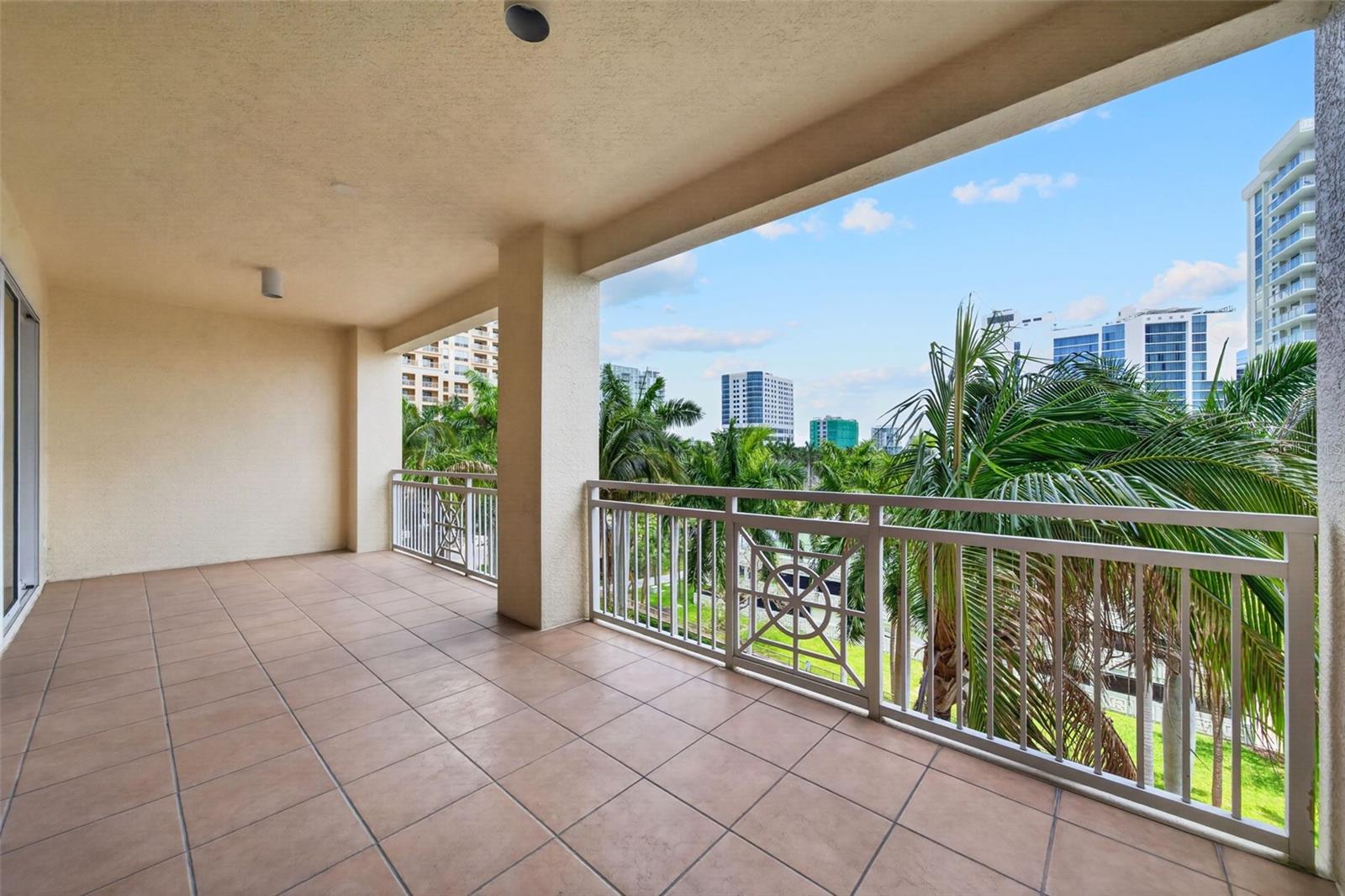 35 WATERGATE DR #502, SARASOTA, FL, 34236
