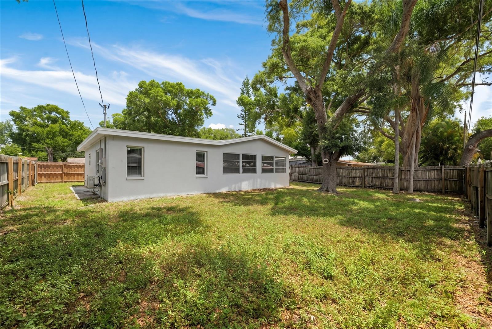 2952 WEBLEY DR, LARGO, FL, 33771