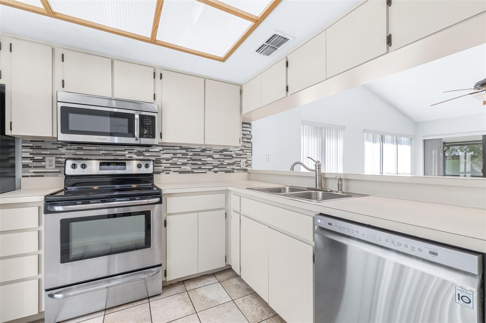 709 OAK PARK PL, BRANDON, FL, 33511