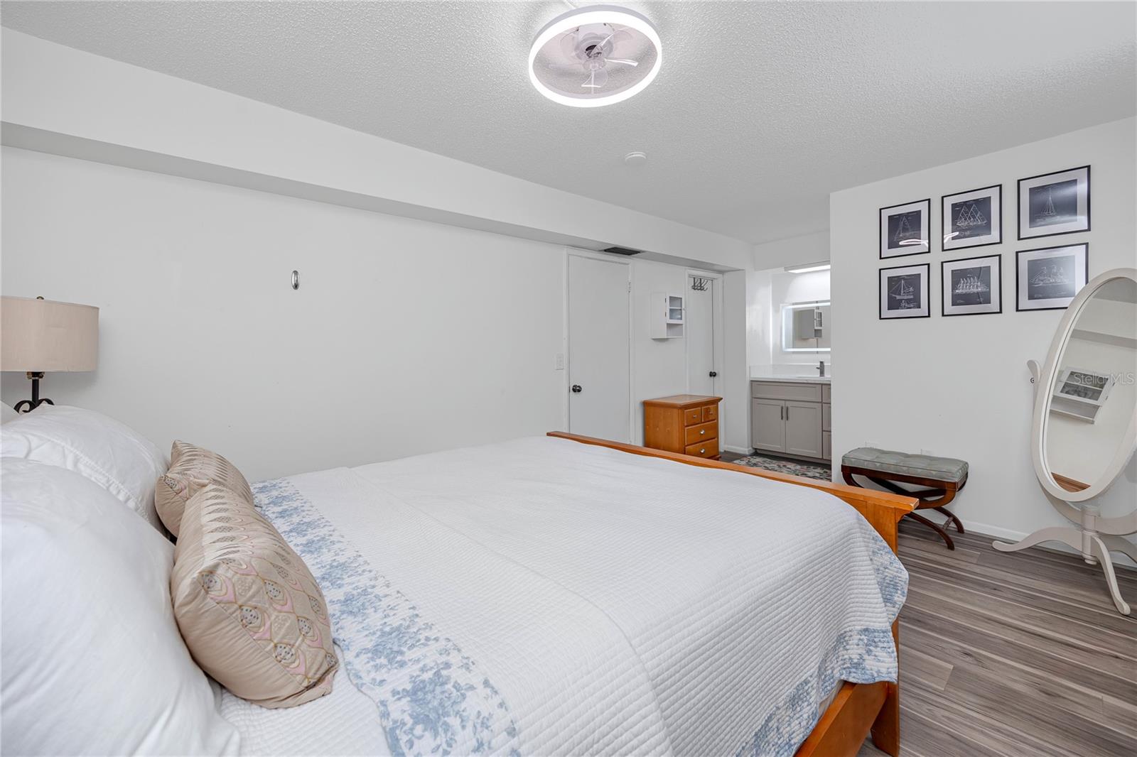 2207 BELLEAIR RD #B30, CLEARWATER, FL, 33764