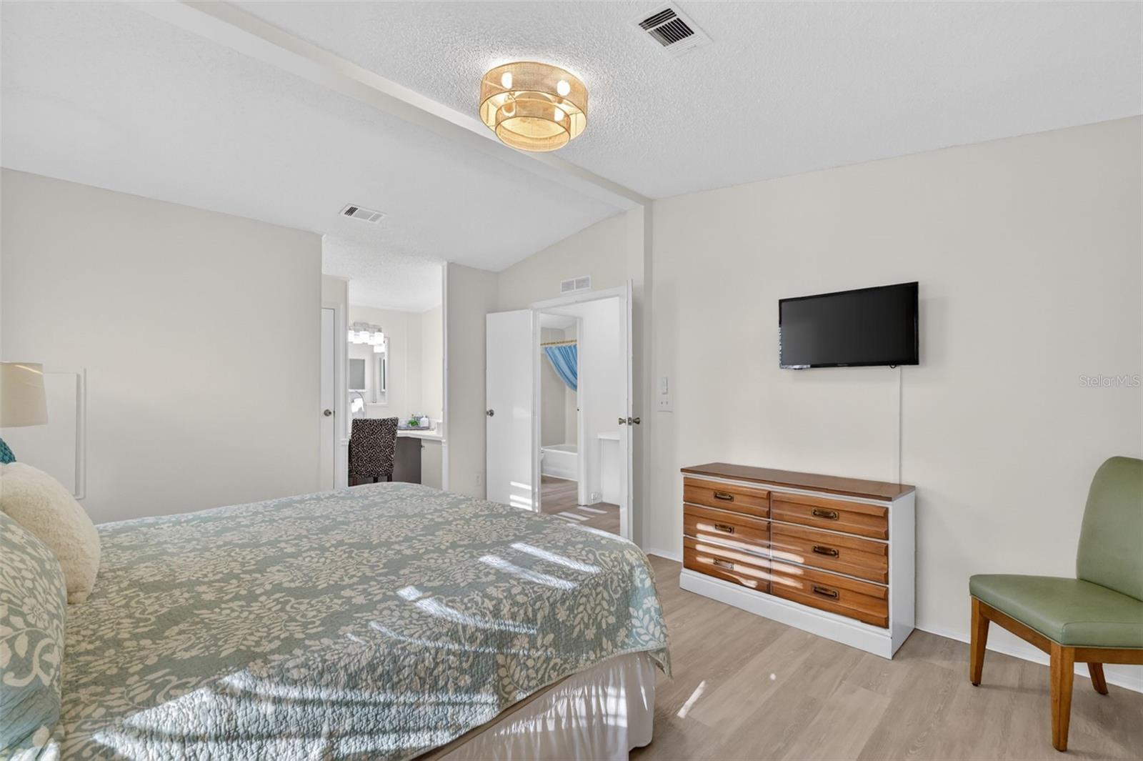 1507 E SCHWARTZ BLVD, THE VILLAGES, FL, 32159