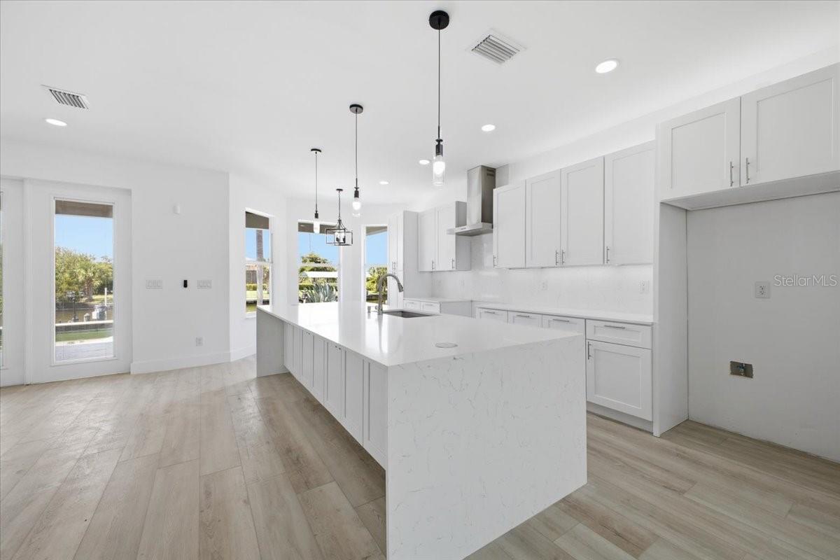 15408 MELPORT CIR, PORT CHARLOTTE, FL, 33981