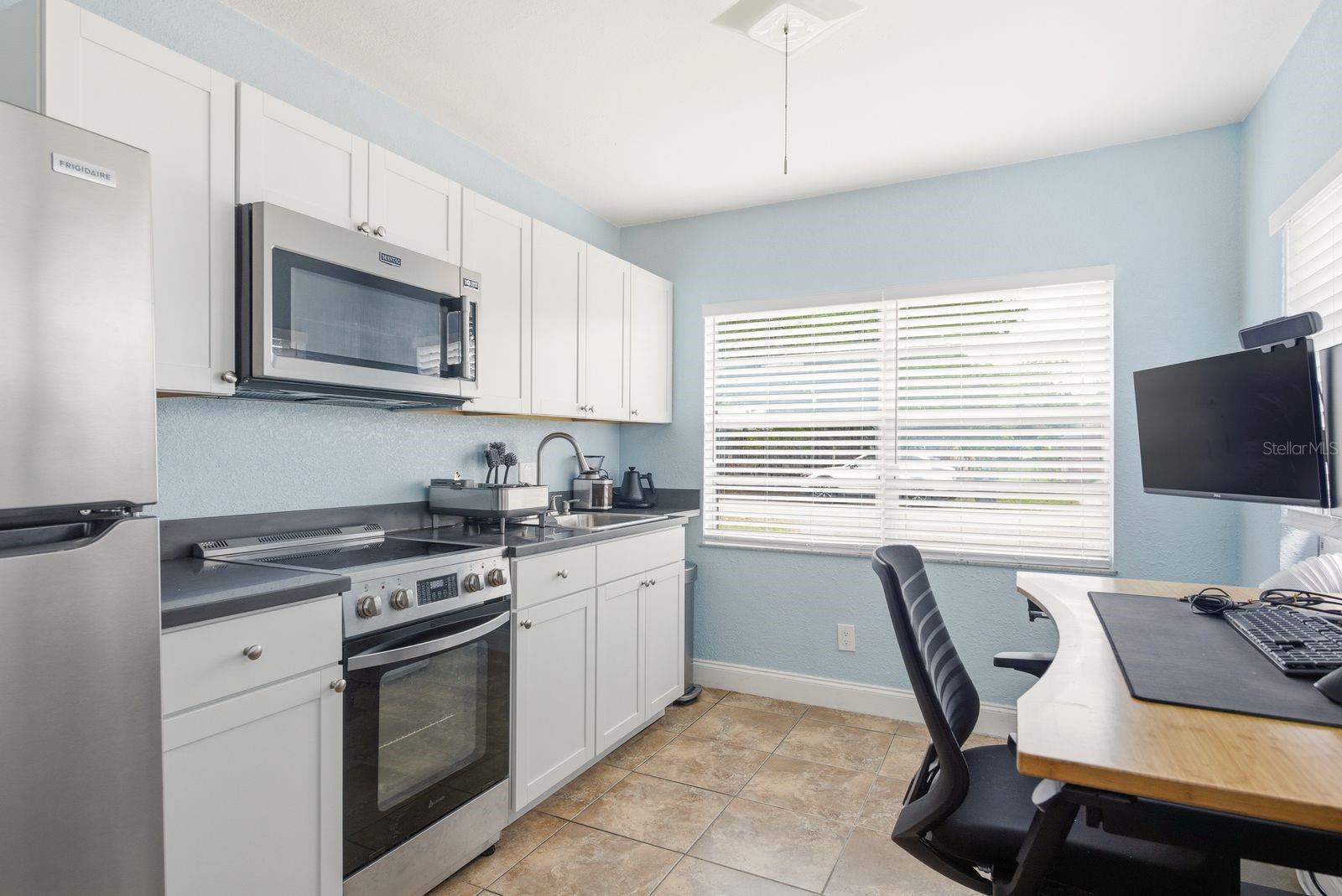 7327 WINCHESTER DR, TAMPA, FL, 33615