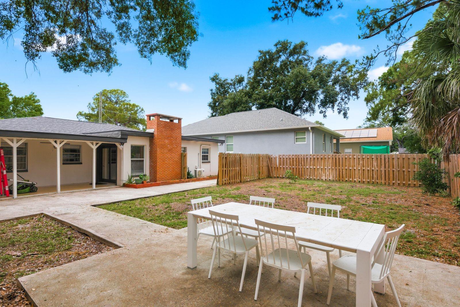 7327 WINCHESTER DR, TAMPA, FL, 33615