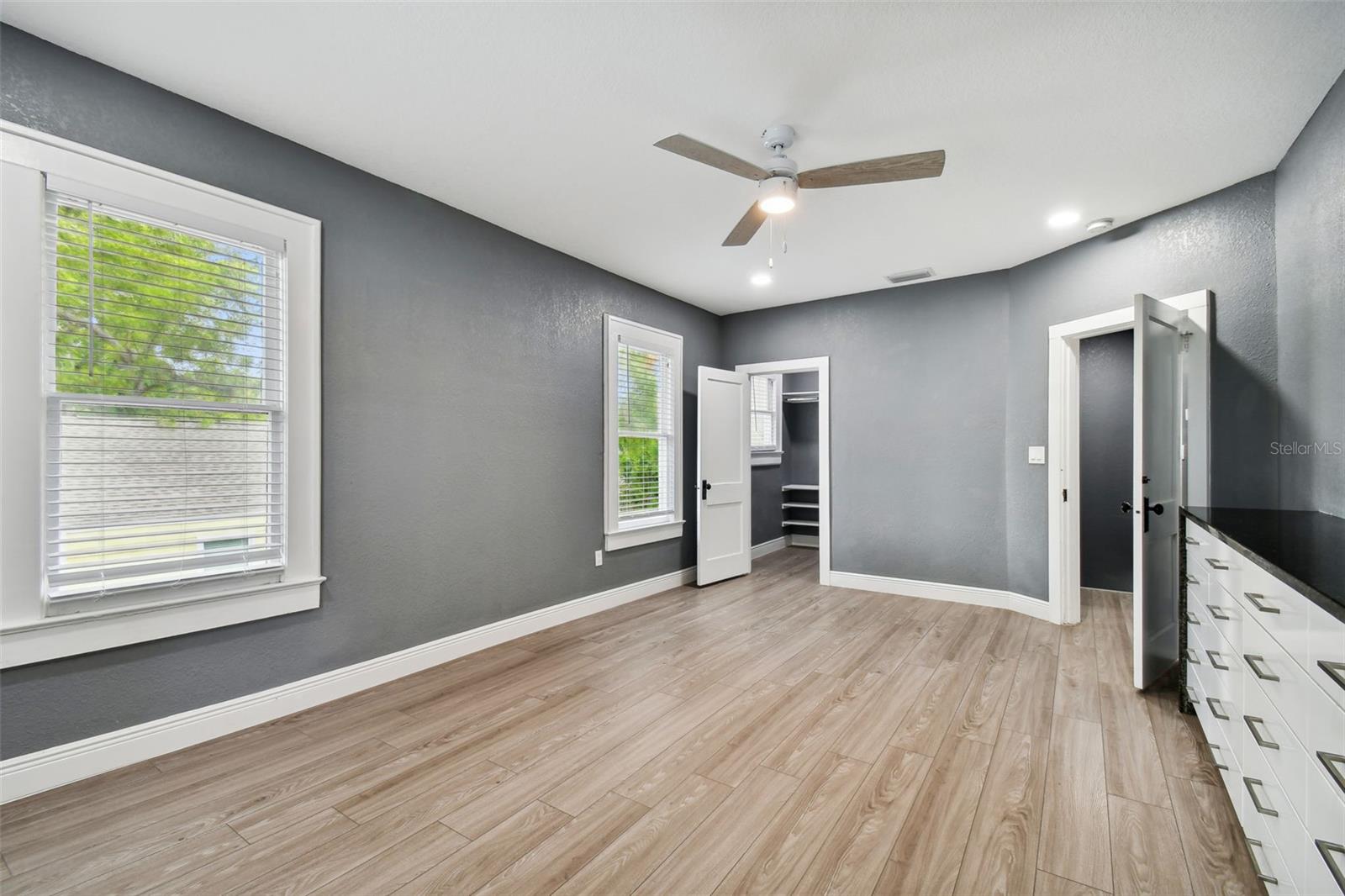 6810 N NAVIN AVE, TAMPA, FL, 33604