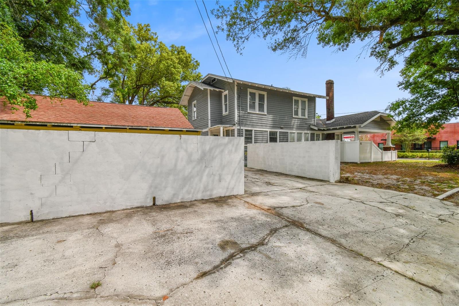 6810 N NAVIN AVE, TAMPA, FL, 33604