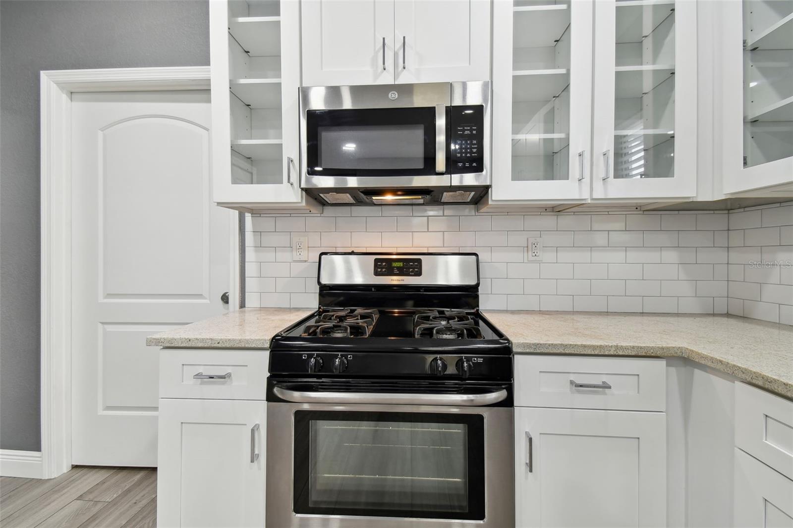 6810 N NAVIN AVE, TAMPA, FL, 33604