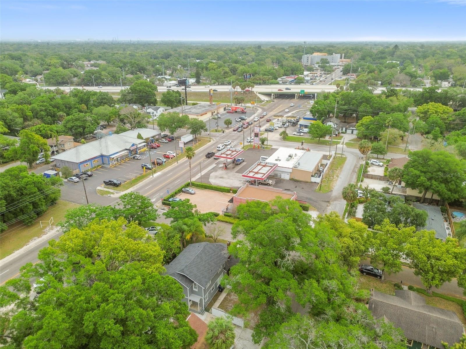 6810 N NAVIN AVE, TAMPA, FL, 33604