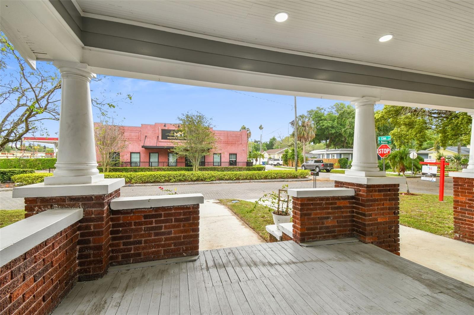 6810 N NAVIN AVE, TAMPA, FL, 33604