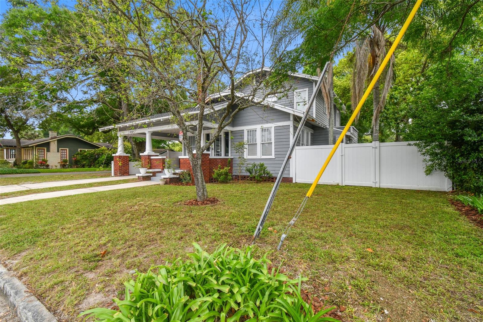 6810 N NAVIN AVE, TAMPA, FL, 33604