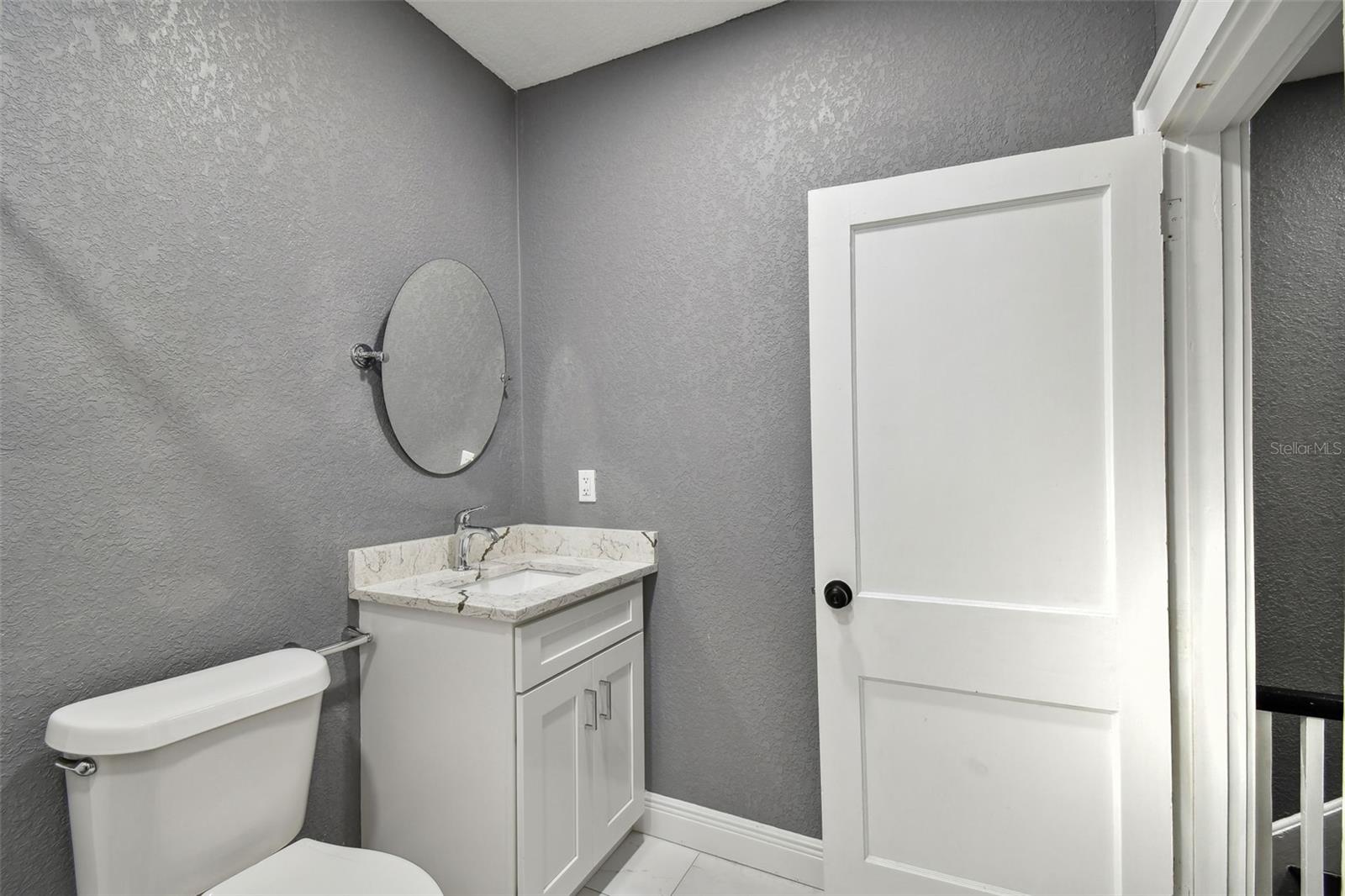 6810 N NAVIN AVE, TAMPA, FL, 33604