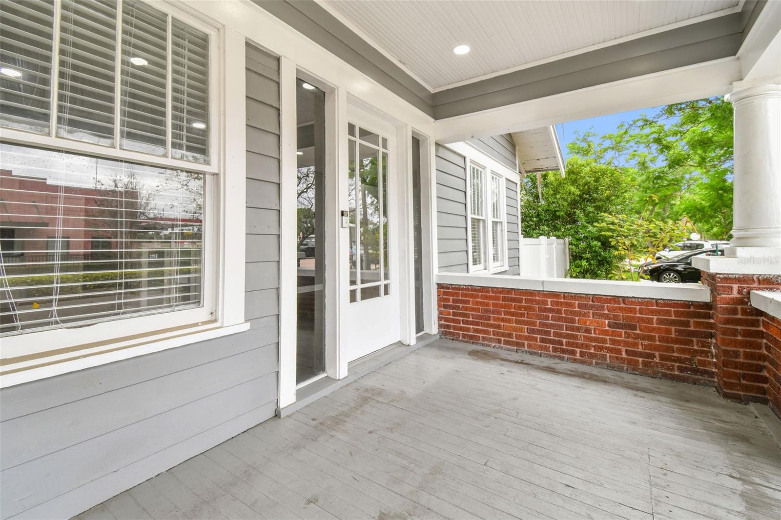 6810 N NAVIN AVE, TAMPA, FL, 33604