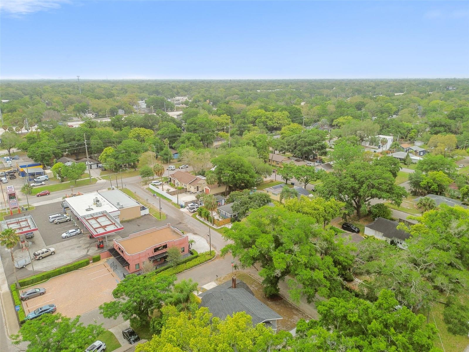 6810 N NAVIN AVE, TAMPA, FL, 33604