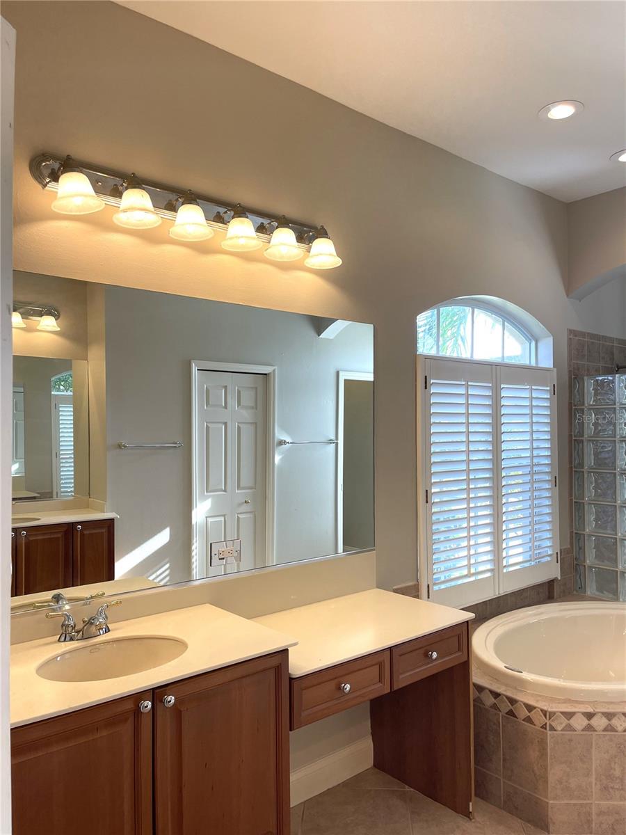1209 VISTA HILLS DR, LAKELAND, FL, 33813